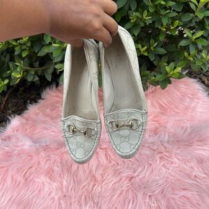 Gucci White Leather Loafers with Horsebit Detail